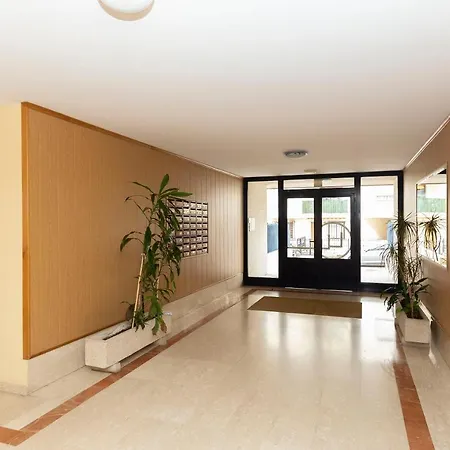 Precioso Atico Parking Gratuito Апартаменти